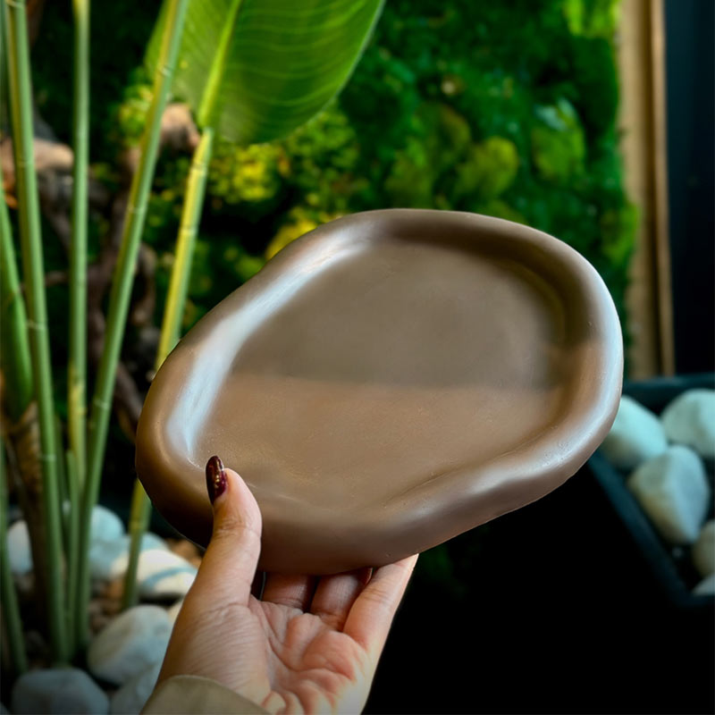 سینی بیضی دفرمه رنگ قهوه ای